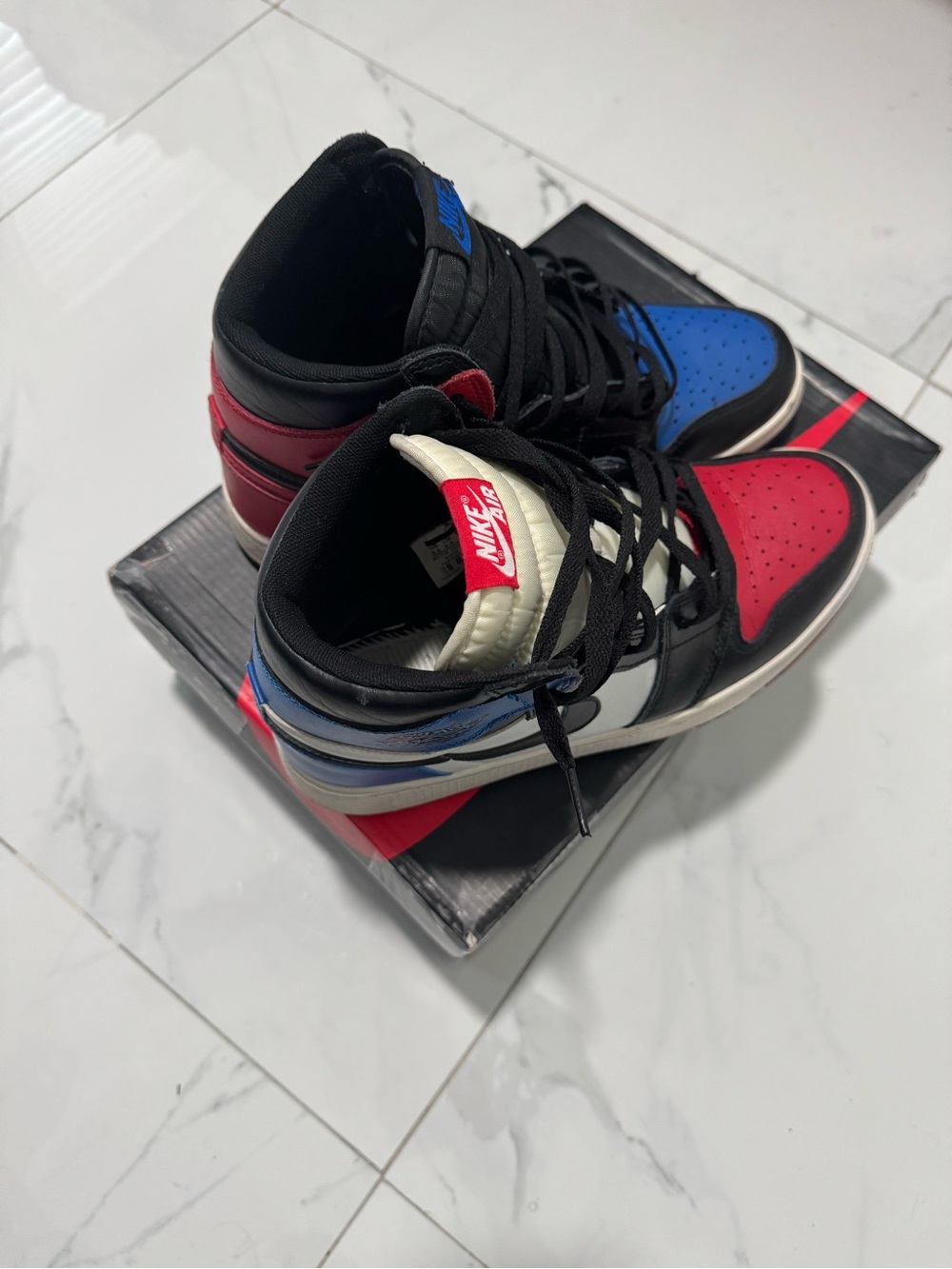 Nike Men's Multicolor High-Top Sneakers - Black/Red/Blue